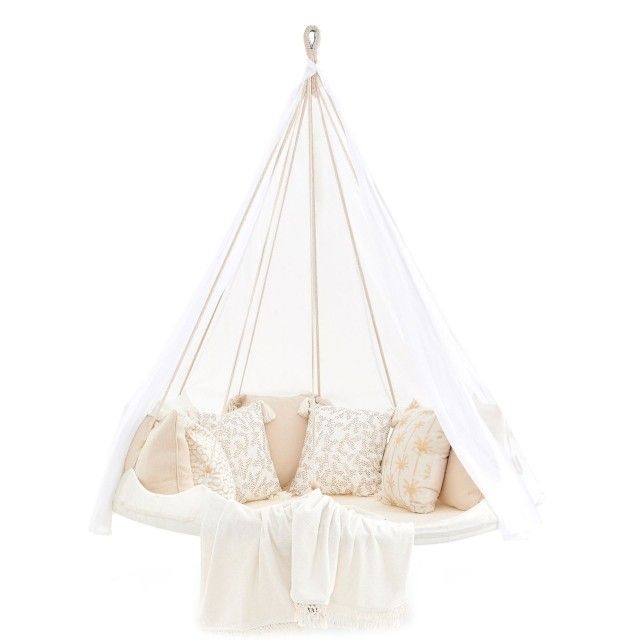Bed Deluxe Medium, white, weatherproof by Tiipii TI-DXB1500PS color white